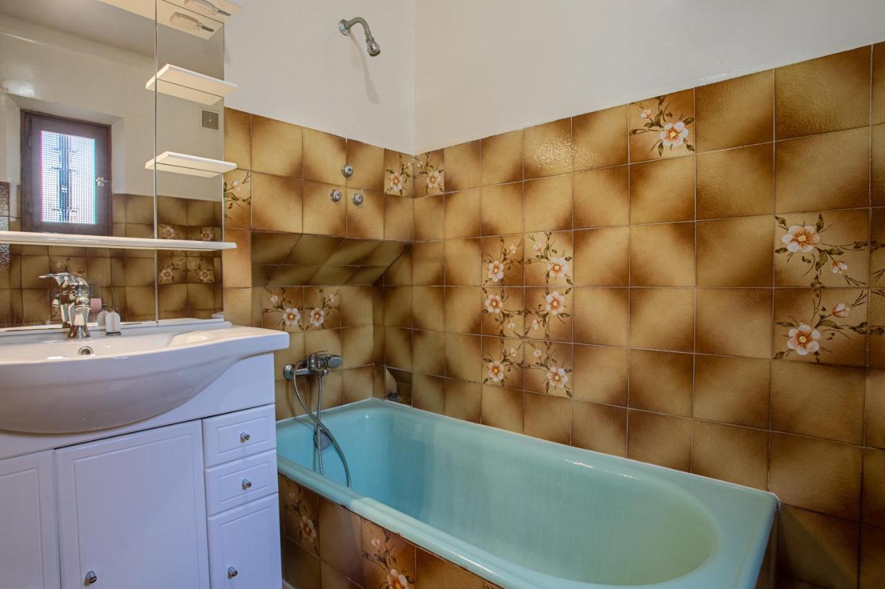 Appartement Lei Jas Sainte-Maxime Exterior photo
